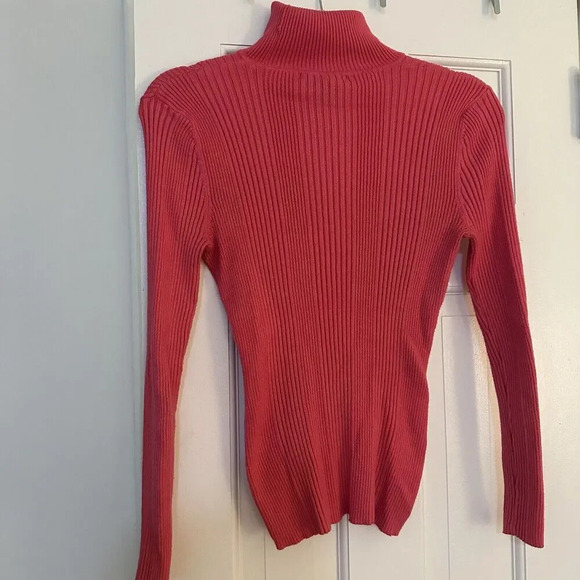 UNITED STATES SWEATERS Long Sleeve Turtleneck Hot Pink Size Small - Picture 3 of 4